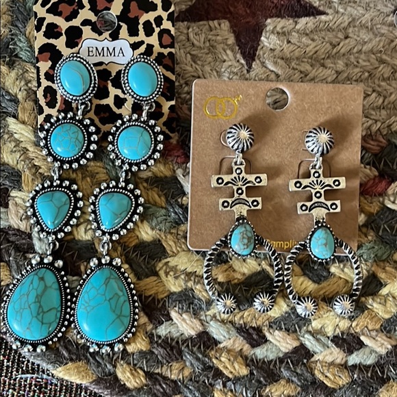Turquoise earrings sold together - Picture 2 of 2